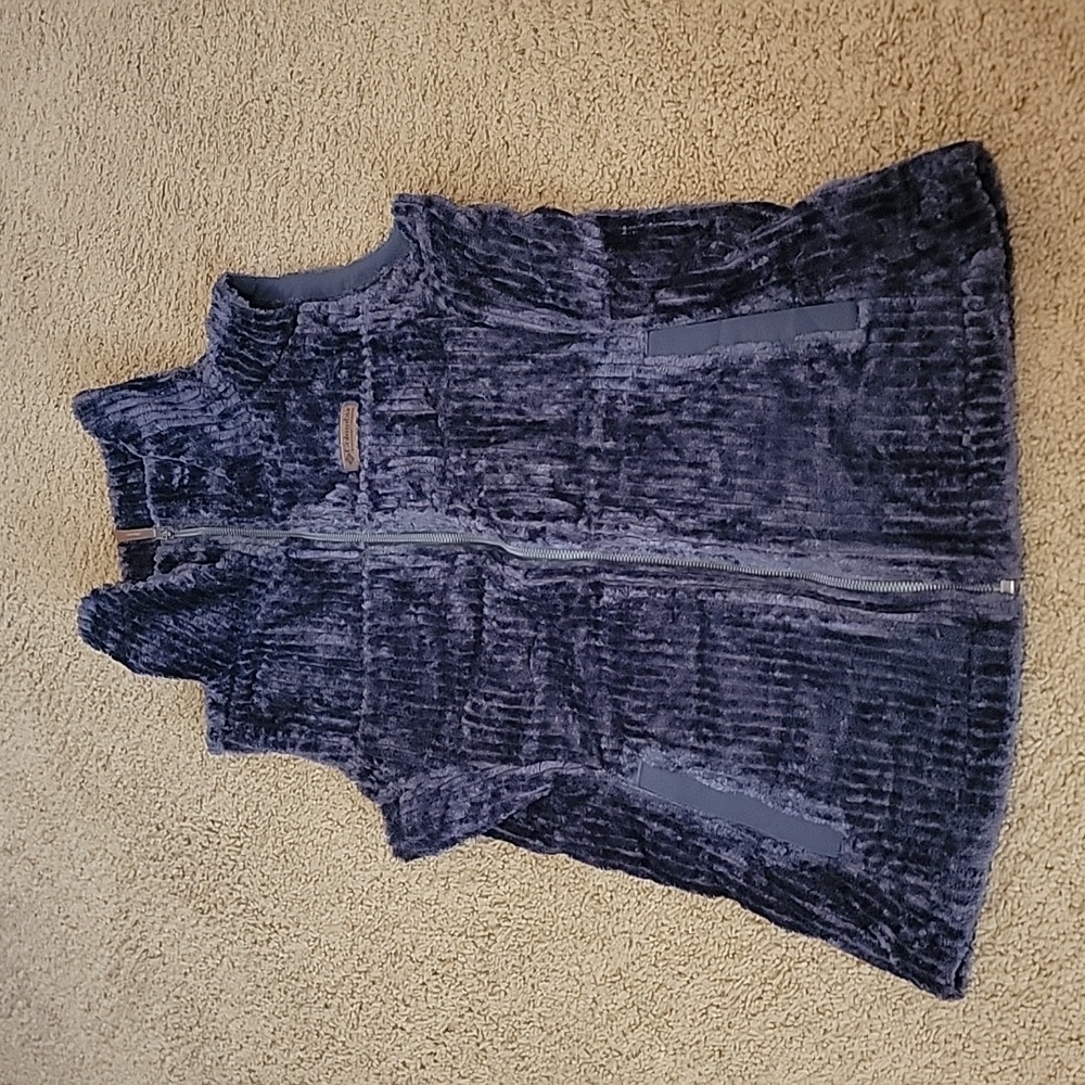 Womens Columbia plush vest